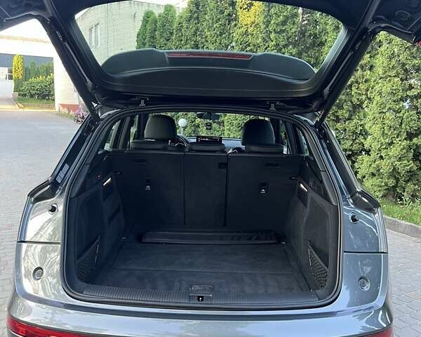 Серый Ауди Ку 5, объемом двигателя 1.97 л и пробегом 108 тыс. км за 42500 $, фото 17 на Automoto.ua