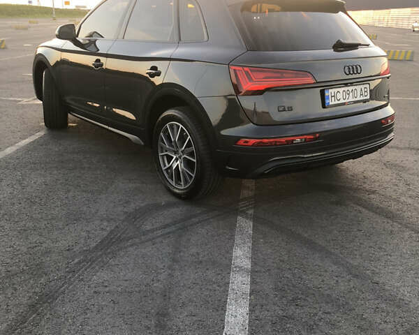 Серый Ауди Ку 5, объемом двигателя 1.98 л и пробегом 32 тыс. км за 43000 $, фото 15 на Automoto.ua