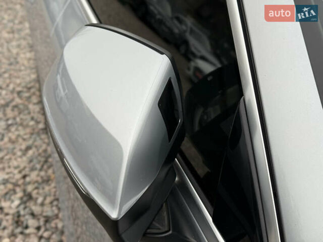 Серый Ауди Ку 5, объемом двигателя 1.98 л и пробегом 122 тыс. км за 30500 $, фото 16 на Automoto.ua