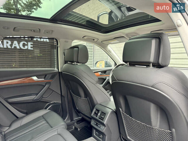 Серый Ауди Ку 5, объемом двигателя 1.98 л и пробегом 41 тыс. км за 51900 $, фото 29 на Automoto.ua