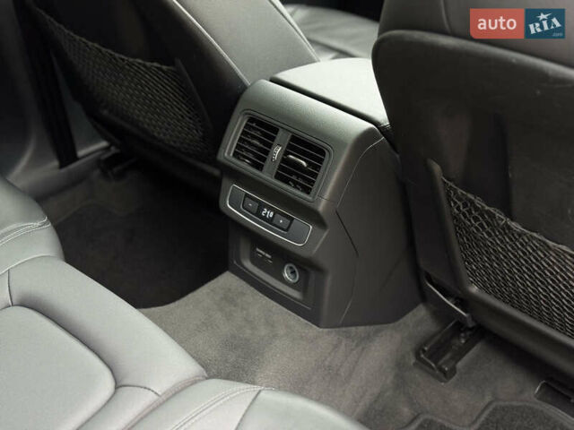 Серый Ауди Ку 5, объемом двигателя 2 л и пробегом 132 тыс. км за 30500 $, фото 61 на Automoto.ua