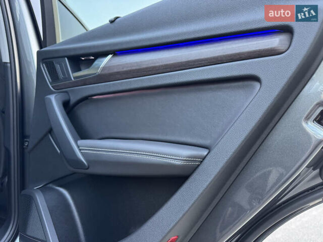 Сірий Ауді Ку 5, об'ємом двигуна 1.98 л та пробігом 25 тис. км за 39800 $, фото 54 на Automoto.ua