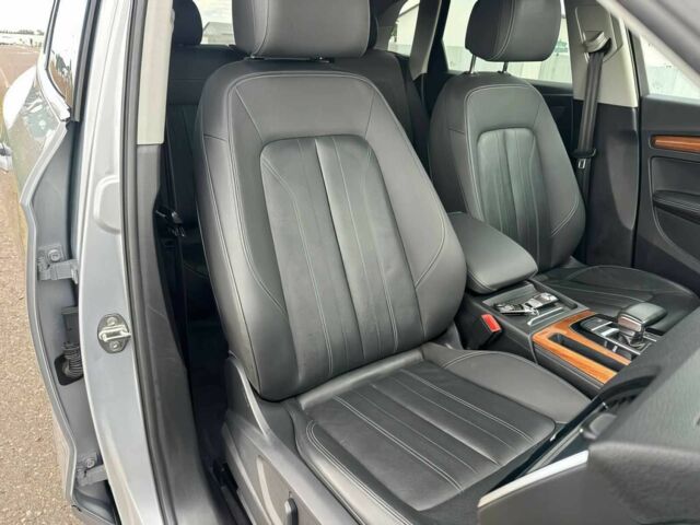 Серый Ауди Ку 5, объемом двигателя 2 л и пробегом 20 тыс. км за 16000 $, фото 6 на Automoto.ua