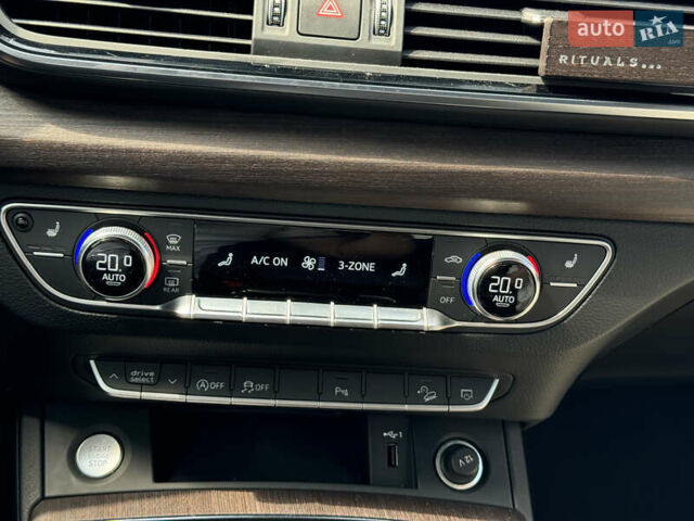 Серый Ауди Ку 5, объемом двигателя 1.98 л и пробегом 100 тыс. км за 38000 $, фото 12 на Automoto.ua