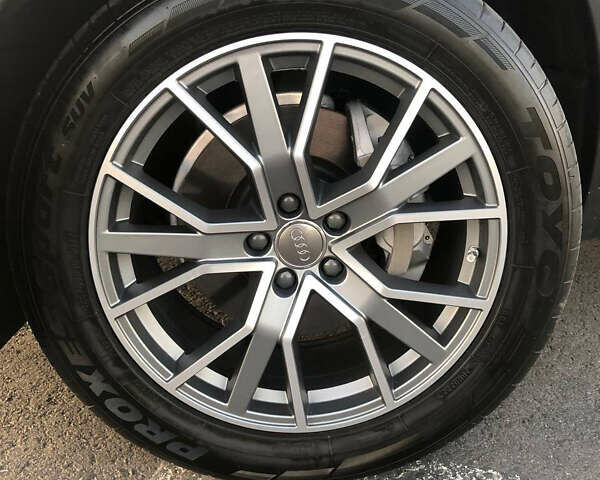 Серый Ауди Ку 5, объемом двигателя 1.98 л и пробегом 50 тыс. км за 39500 $, фото 37 на Automoto.ua