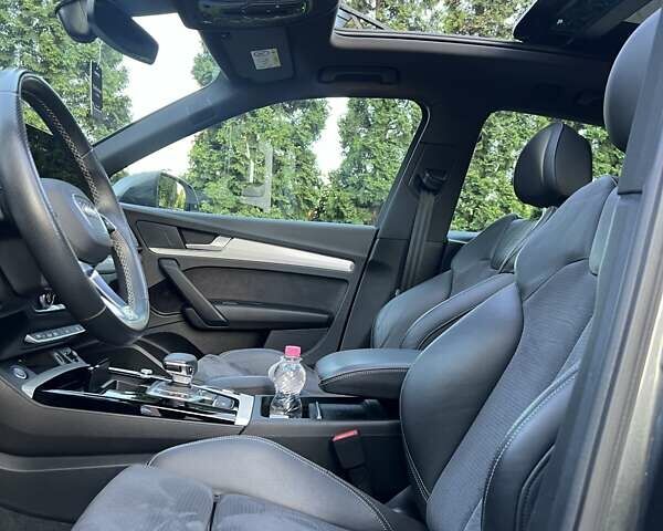 Серый Ауди Ку 5, объемом двигателя 1.97 л и пробегом 108 тыс. км за 42500 $, фото 42 на Automoto.ua