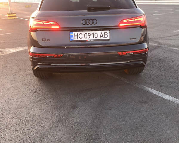 Серый Ауди Ку 5, объемом двигателя 1.98 л и пробегом 32 тыс. км за 43000 $, фото 8 на Automoto.ua