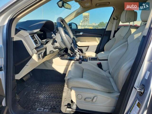 Серый Ауди Ку 5, объемом двигателя 1.98 л и пробегом 95 тыс. км за 13400 $, фото 6 на Automoto.ua