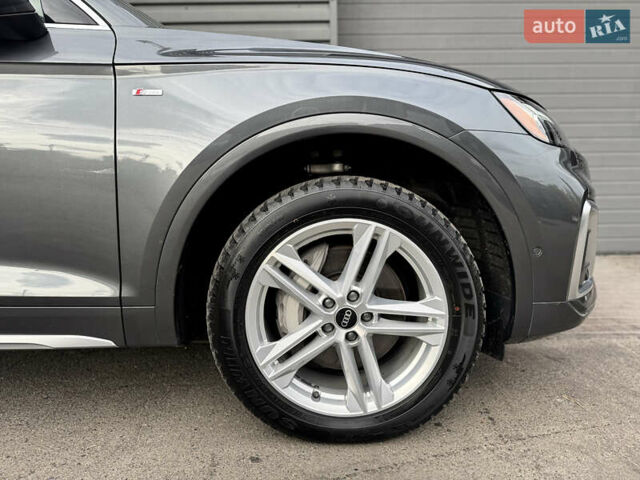 Серый Ауди Ку 5, объемом двигателя 1.98 л и пробегом 41 тыс. км за 51900 $, фото 12 на Automoto.ua