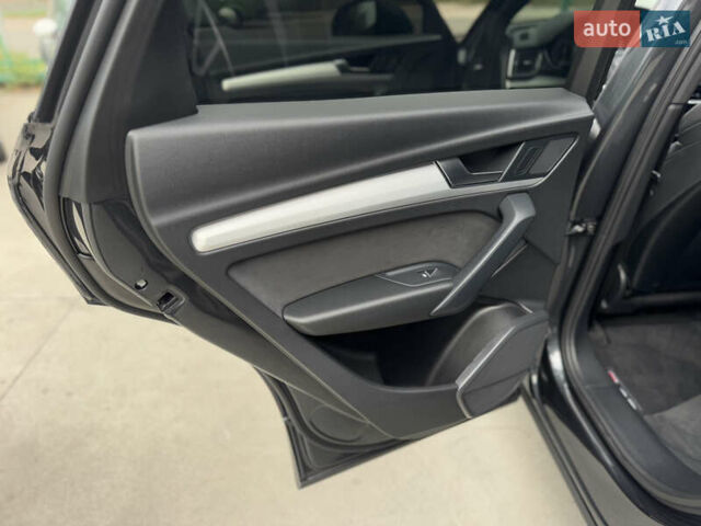 Серый Ауди Ку 5, объемом двигателя 3 л и пробегом 63 тыс. км за 52500 $, фото 34 на Automoto.ua