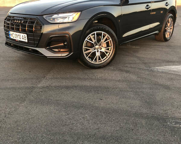 Серый Ауди Ку 5, объемом двигателя 1.98 л и пробегом 32 тыс. км за 43000 $, фото 11 на Automoto.ua