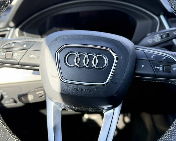 Серый Ауди Ку 5, объемом двигателя 1.97 л и пробегом 81 тыс. км за 44500 $, фото 5 на Automoto.ua