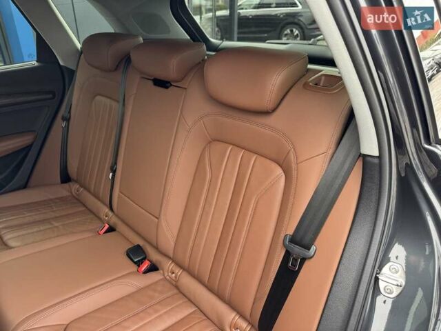 Серый Ауди Ку 5, объемом двигателя 3 л и пробегом 135 тыс. км за 44500 $, фото 4 на Automoto.ua