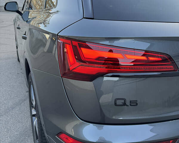 Сірий Ауді Ку 5, об'ємом двигуна 1.98 л та пробігом 25 тис. км за 39800 $, фото 11 на Automoto.ua