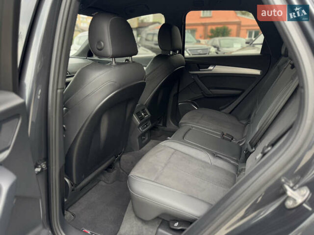 Серый Ауди Ку 5, объемом двигателя 3 л и пробегом 63 тыс. км за 52500 $, фото 35 на Automoto.ua