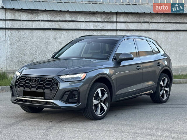 Сірий Ауді Ку 5, об'ємом двигуна 1.98 л та пробігом 25 тис. км за 39800 $, фото 5 на Automoto.ua
