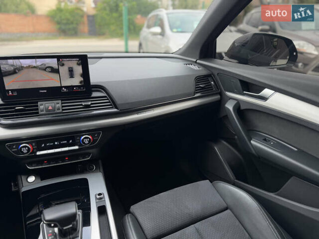 Серый Ауди Ку 5, объемом двигателя 3 л и пробегом 63 тыс. км за 52500 $, фото 20 на Automoto.ua