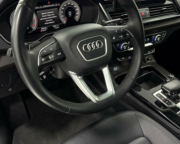 Серый Ауди Ку 5, объемом двигателя 1.98 л и пробегом 39 тыс. км за 44900 $, фото 15 на Automoto.ua