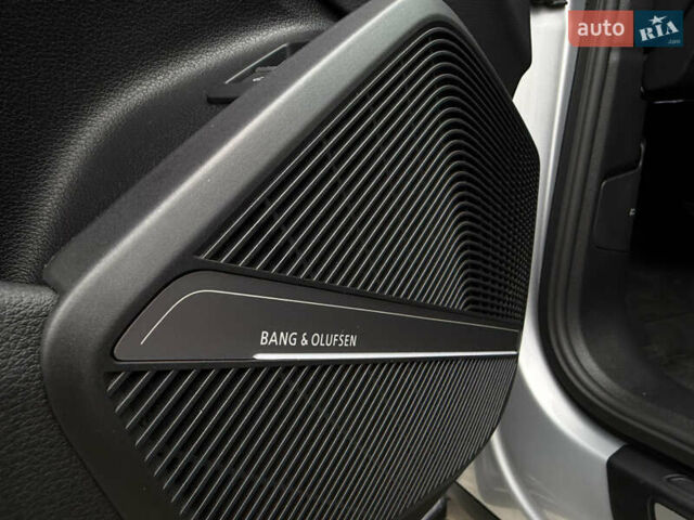 Серый Ауди Ку 5, объемом двигателя 2 л и пробегом 46 тыс. км за 33900 $, фото 28 на Automoto.ua
