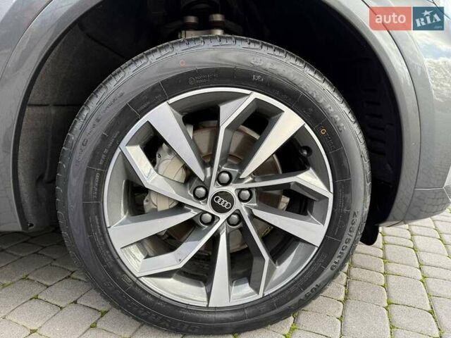 Сірий Ауді Ку 5, об'ємом двигуна 1.98 л та пробігом 51 тис. км за 37800 $, фото 16 на Automoto.ua