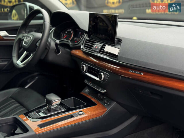 Серый Ауди Ку 5, объемом двигателя 1.98 л и пробегом 10 тыс. км за 42000 $, фото 14 на Automoto.ua