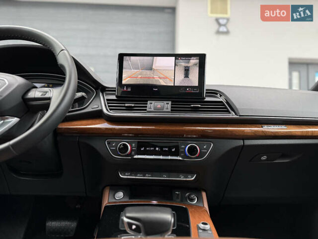 Сірий Ауді Ку 5, об'ємом двигуна 2 л та пробігом 23 тис. км за 39900 $, фото 101 на Automoto.ua