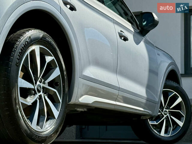 Сірий Ауді Ку 5, об'ємом двигуна 2 л та пробігом 23 тис. км за 39900 $, фото 52 на Automoto.ua