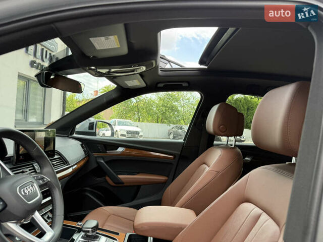 Сірий Ауді Ку 5, об'ємом двигуна 2 л та пробігом 23 тис. км за 39900 $, фото 67 на Automoto.ua