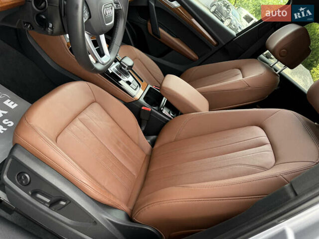 Сірий Ауді Ку 5, об'ємом двигуна 2 л та пробігом 23 тис. км за 39900 $, фото 66 на Automoto.ua