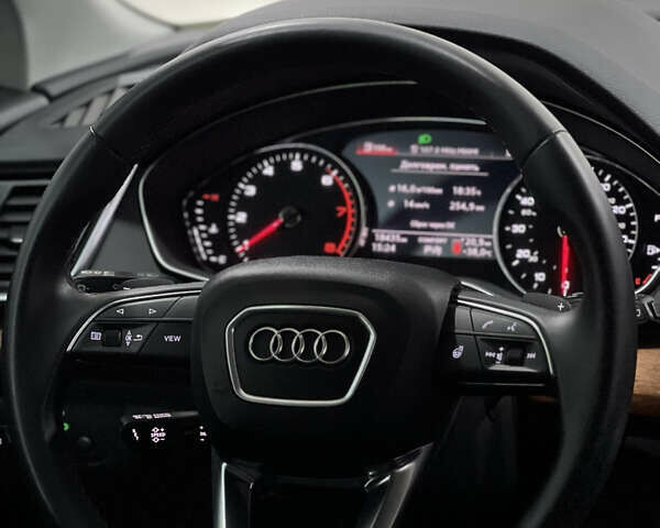 Серый Ауди Ку 5, объемом двигателя 1.98 л и пробегом 18 тыс. км за 34700 $, фото 29 на Automoto.ua