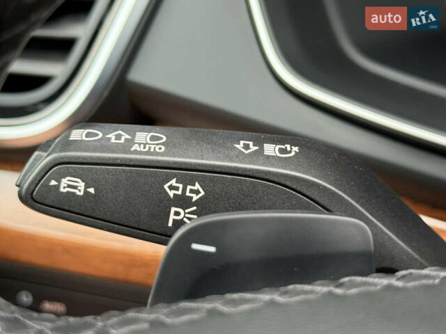 Сірий Ауді Ку 5, об'ємом двигуна 2 л та пробігом 23 тис. км за 39900 $, фото 112 на Automoto.ua