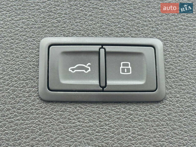 Сірий Ауді Ку 5, об'ємом двигуна 2 л та пробігом 23 тис. км за 39900 $, фото 152 на Automoto.ua