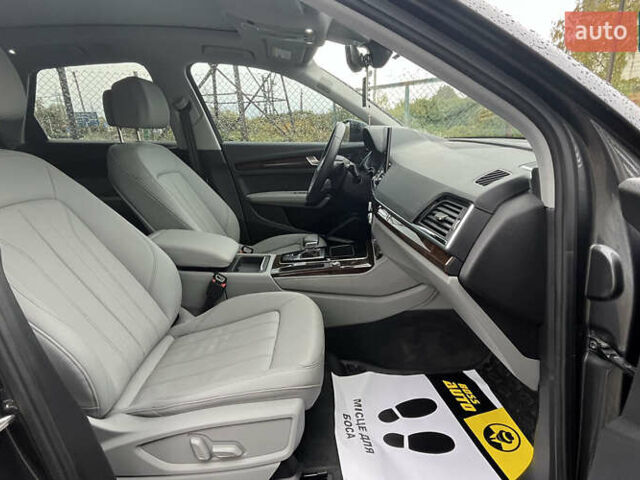 Серый Ауди Ку 5, объемом двигателя 1.98 л и пробегом 41 тыс. км за 37999 $, фото 22 на Automoto.ua