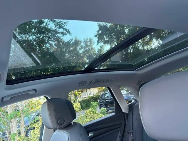 Серый Ауди Ку 5, объемом двигателя 2 л и пробегом 18 тыс. км за 14200 $, фото 6 на Automoto.ua