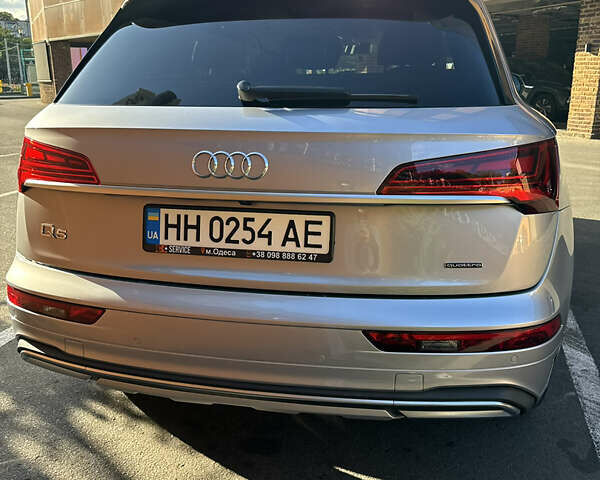 Ауді Ку 5 2022 у Одесі на Automoto.ua Сірий Ауді Ку 5, об'ємом двигуна 2 л та пробігом 48 тис. км за 52500 $, фото 5 на Automoto.ua