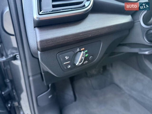 Серый Ауди Ку 5, объемом двигателя 1.98 л и пробегом 56 тыс. км за 37000 $, фото 14 на Automoto.ua