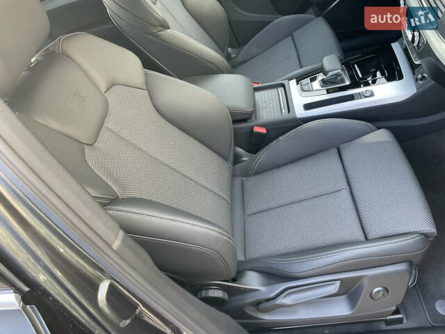 Серый Ауди Ку 5, объемом двигателя 1.97 л и пробегом 51 тыс. км за 55500 $, фото 27 на Automoto.ua