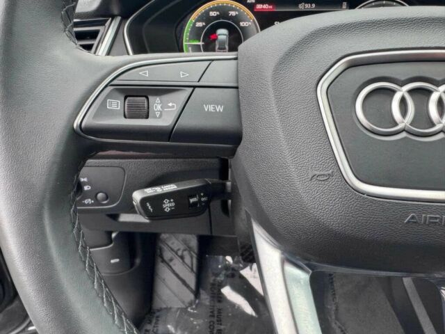 Сірий Ауді Ку 5, об'ємом двигуна 2 л та пробігом 28 тис. км за 27200 $, фото 11 на Automoto.ua