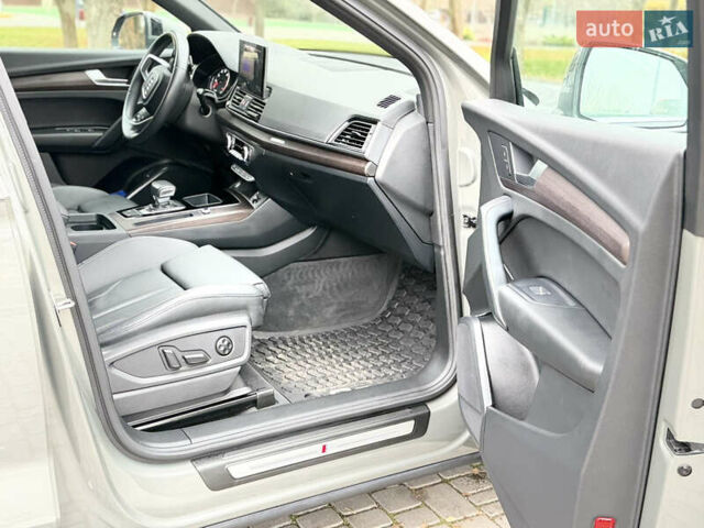 Серый Ауди Ку 5, объемом двигателя 1.98 л и пробегом 31 тыс. км за 39900 $, фото 18 на Automoto.ua