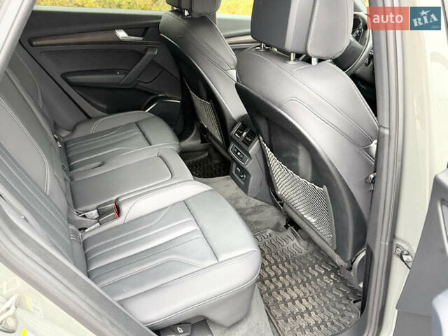 Серый Ауди Ку 5, объемом двигателя 1.98 л и пробегом 31 тыс. км за 39900 $, фото 25 на Automoto.ua