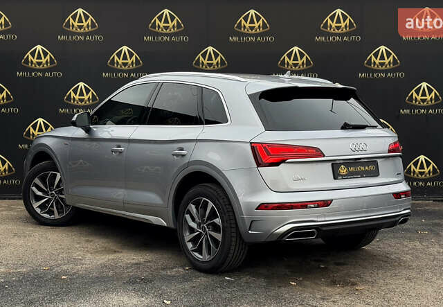 Серый Ауди Ку 5, объемом двигателя 1.98 л и пробегом 10 тыс. км за 42000 $, фото 3 на Automoto.ua