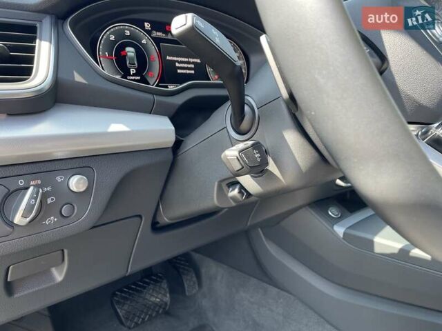 Ауди Ку 5 2022 в Киеве на Automoto.ua Серый Ауди Ку 5, объемом двигателя 1.97 л и пробегом 30 тыс. км за 55500 $, фото 26 на Automoto.ua