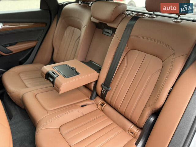 Сірий Ауді Ку 5, об'ємом двигуна 2 л та пробігом 23 тис. км за 39900 $, фото 146 на Automoto.ua