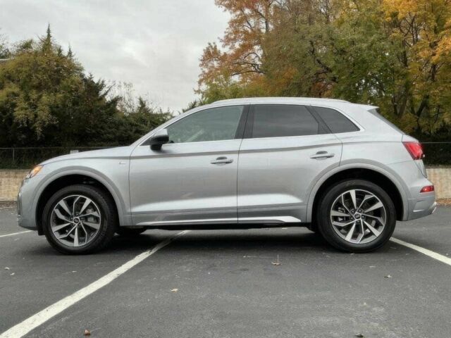 Сірий Ауді Ку 5, об'ємом двигуна 2 л та пробігом 22 тис. км за 37000 $, фото 2 на Automoto.ua