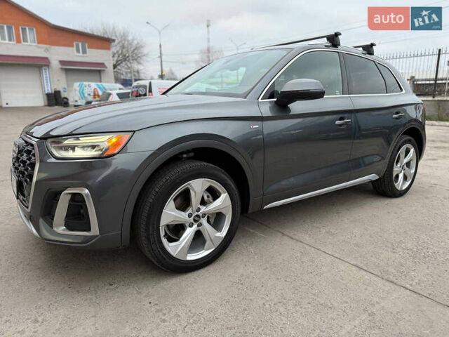 Серый Ауди Ку 5, объемом двигателя 1.98 л и пробегом 67 тыс. км за 40500 $, фото 1 на Automoto.ua