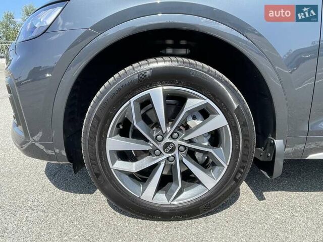 Ауди Ку 5 2022 в Киеве на Automoto.ua Серый Ауди Ку 5, объемом двигателя 1.97 л и пробегом 30 тыс. км за 55500 $, фото 4 на Automoto.ua