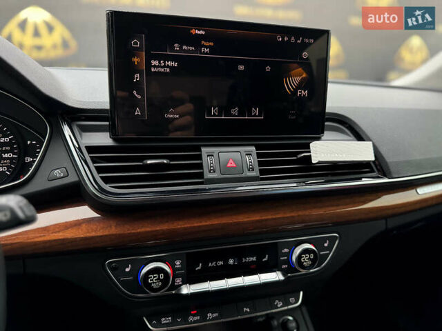 Серый Ауди Ку 5, объемом двигателя 1.98 л и пробегом 10 тыс. км за 42000 $, фото 28 на Automoto.ua