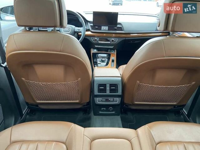 Серый Ауди Ку 5, объемом двигателя 1.98 л и пробегом 55 тыс. км за 37300 $, фото 35 на Automoto.ua