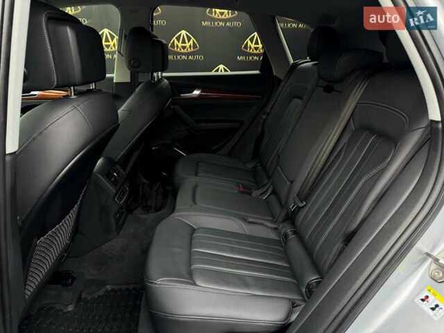 Серый Ауди Ку 5, объемом двигателя 1.98 л и пробегом 10 тыс. км за 42000 $, фото 11 на Automoto.ua