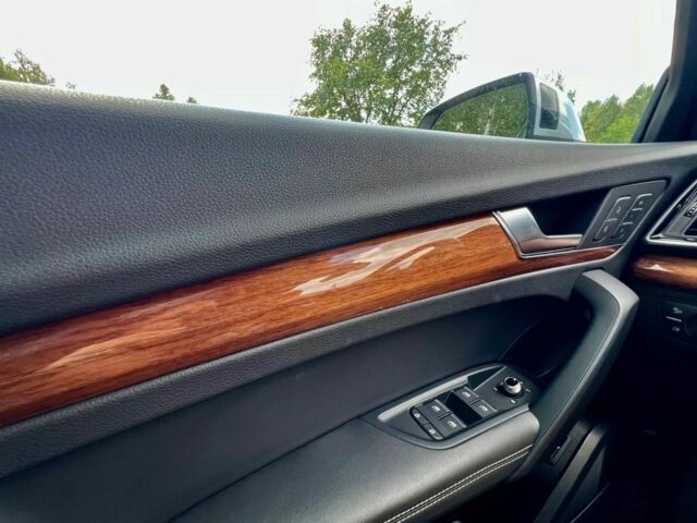 Серый Ауди Ку 5, объемом двигателя 0 л и пробегом 62 тыс. км за 24999 $, фото 12 на Automoto.ua